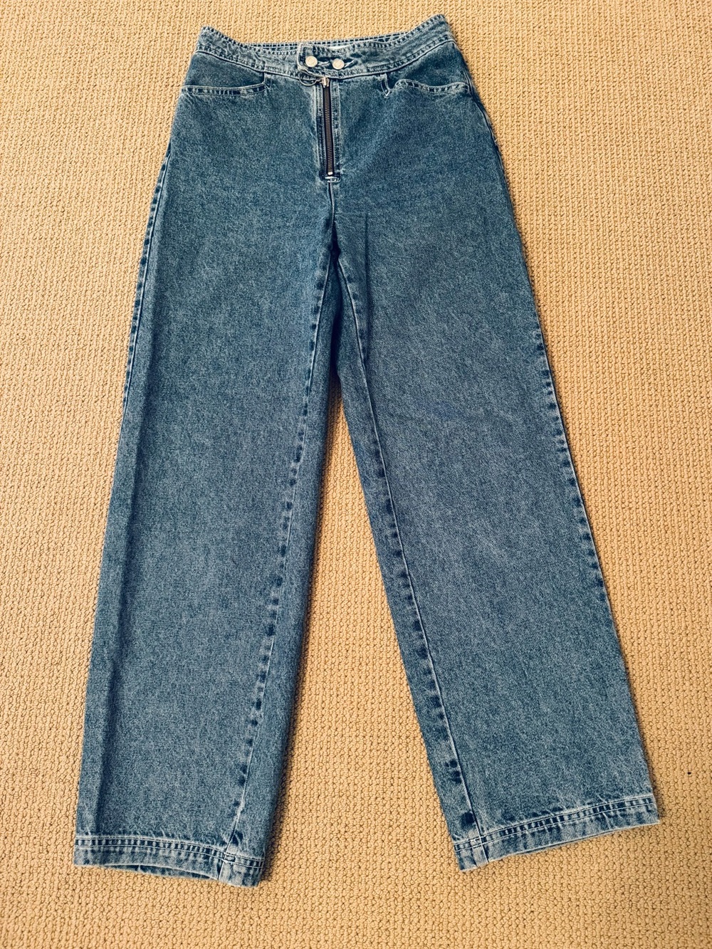 TOP SHOP HIGH WAIST STRAIGHT WIDE LEG JEANS WITH DETAILED FLY, SIZE W28, L 32